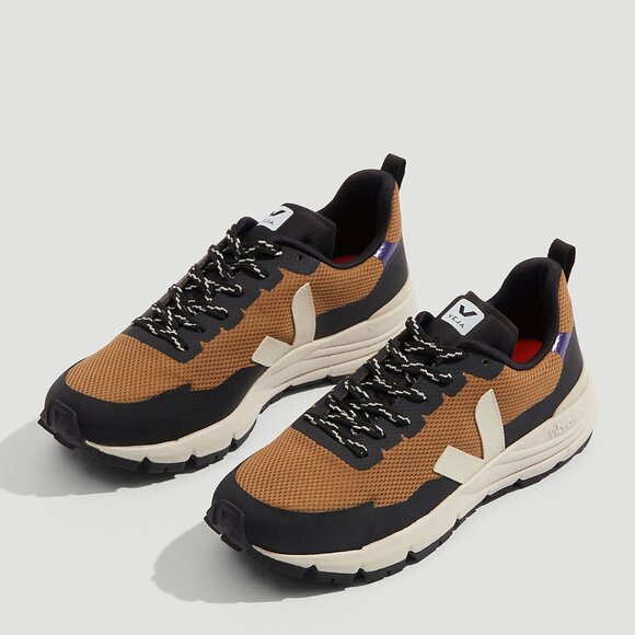VEJA x Vibram Dekkan Sneakers - Picture 1 of 12